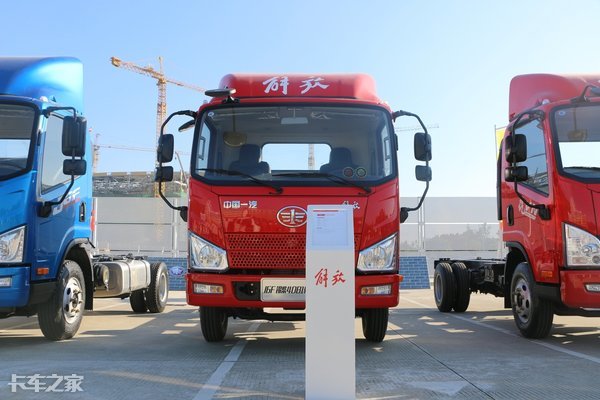 42米厢式货车找活_轻卡4米2车型促销_解放J6F轻卡优惠信息